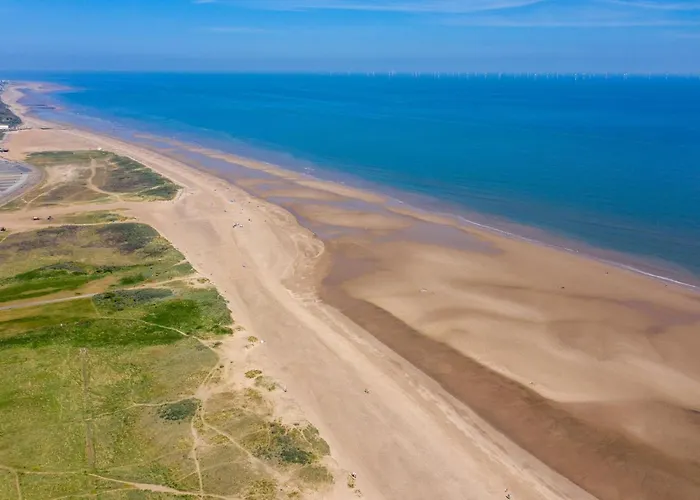 Lovely Caravan With Decking At Coral Beach Park In Lincolnshire Ref 77001C
